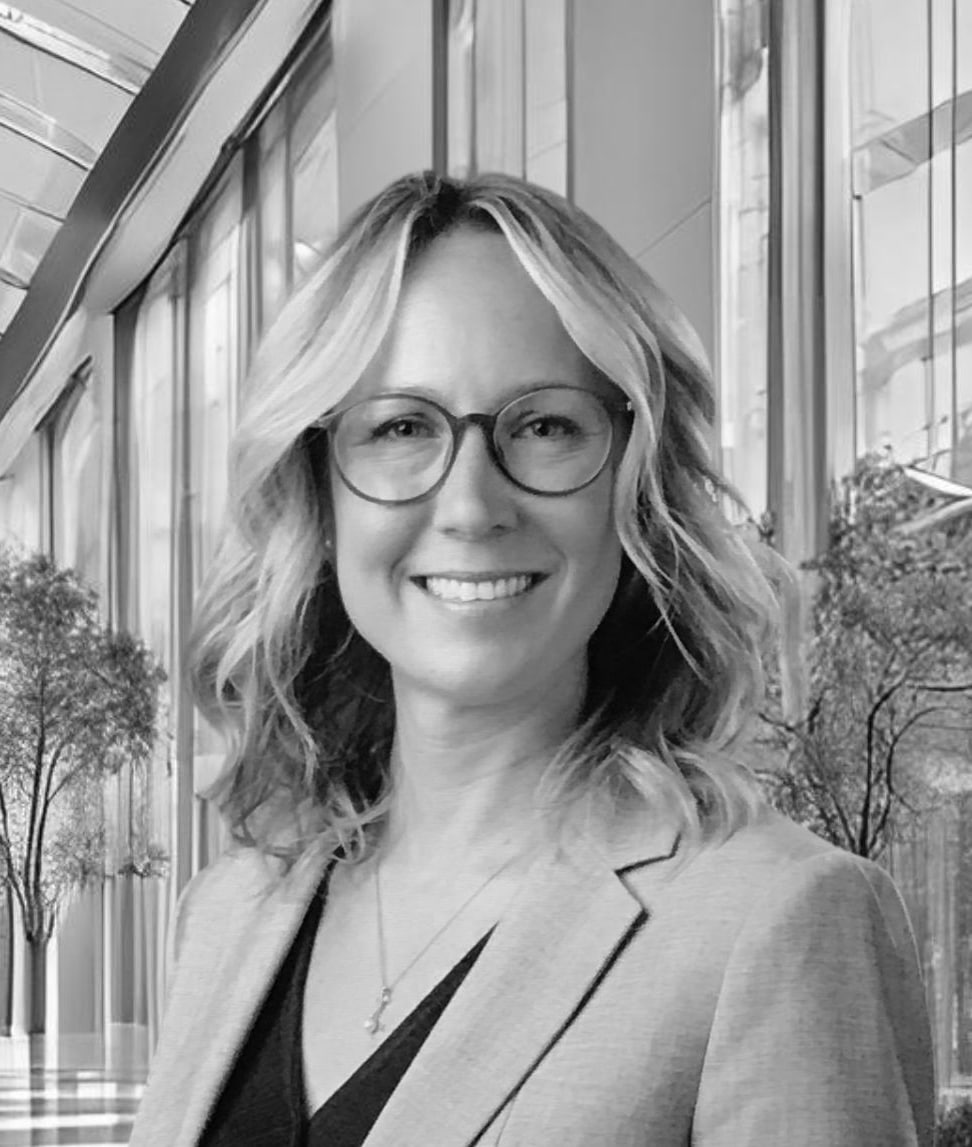 Carrie Koenig headshot